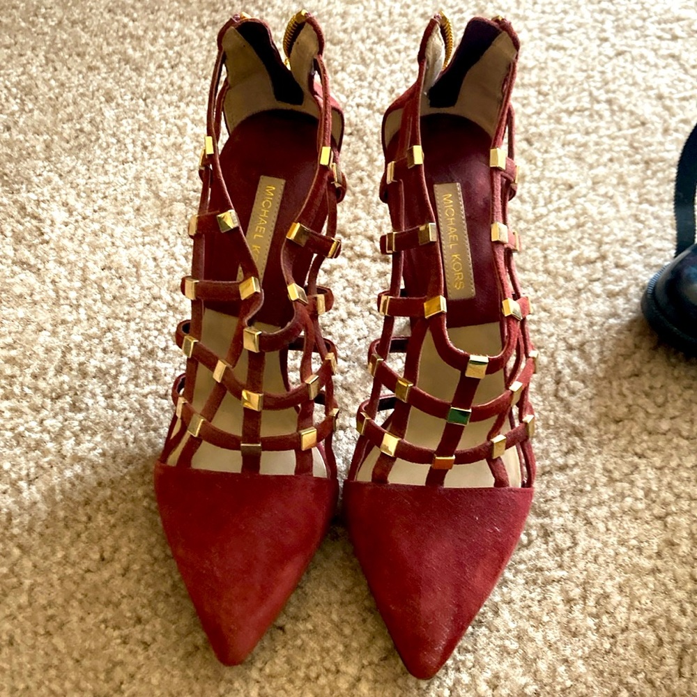 Michael kors stud pumps